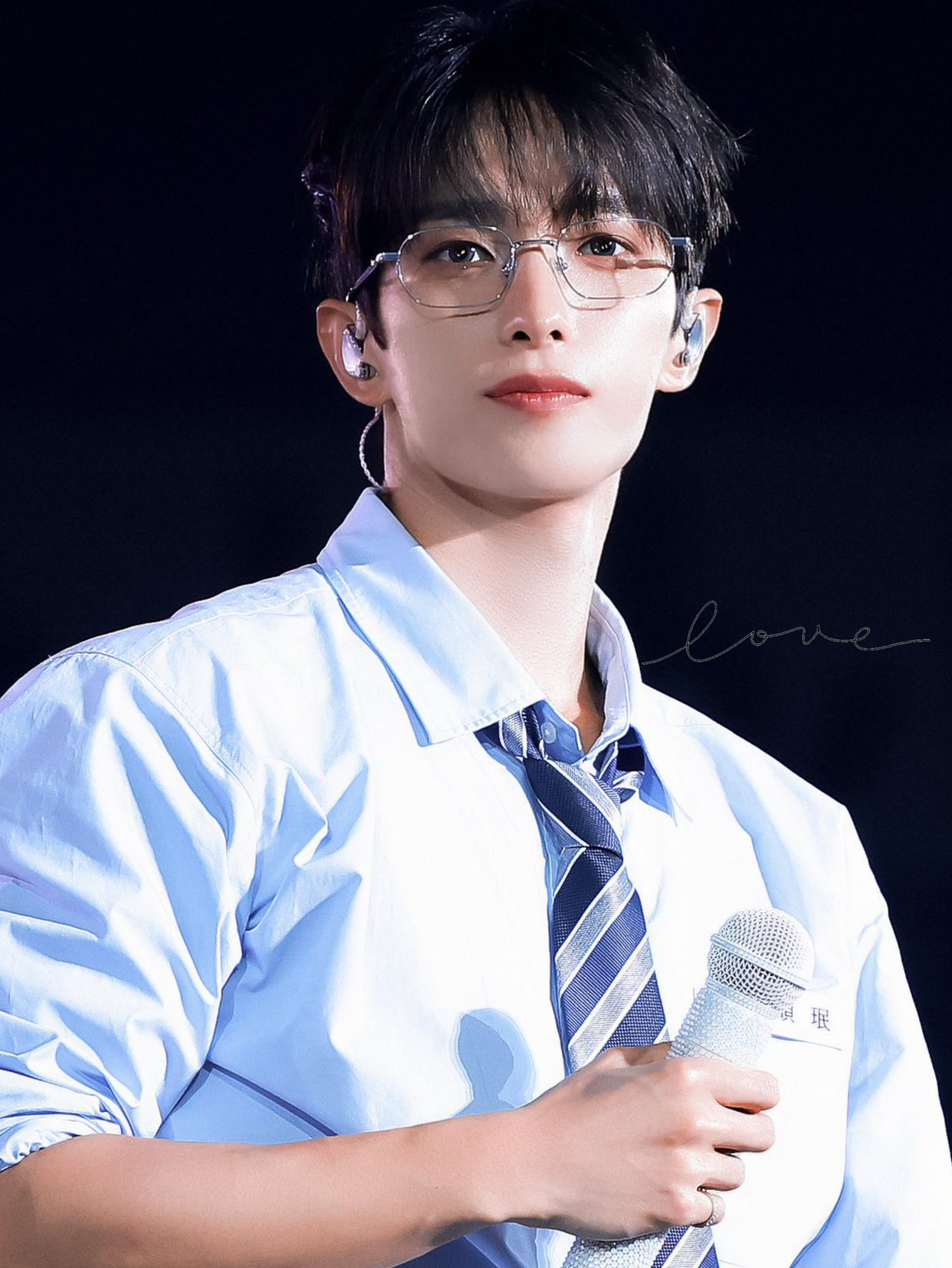Behind-the-scenes cut of DK (SEVENTEEN)