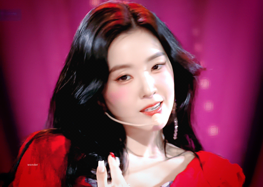 Behind-the-scenes cut of Irene (Red Velvet)