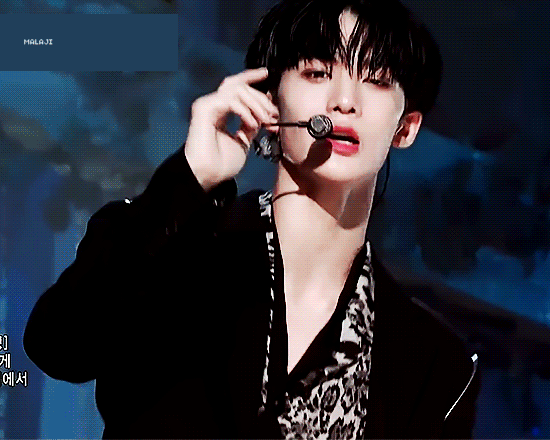 Behind-the-scenes cut of Bae Jinyoung