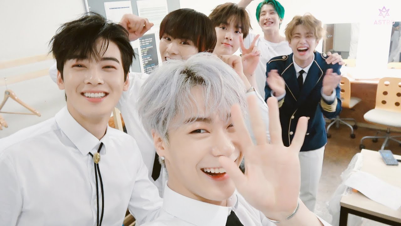 A moment captured by Moonbin (ASTRO)'s fan