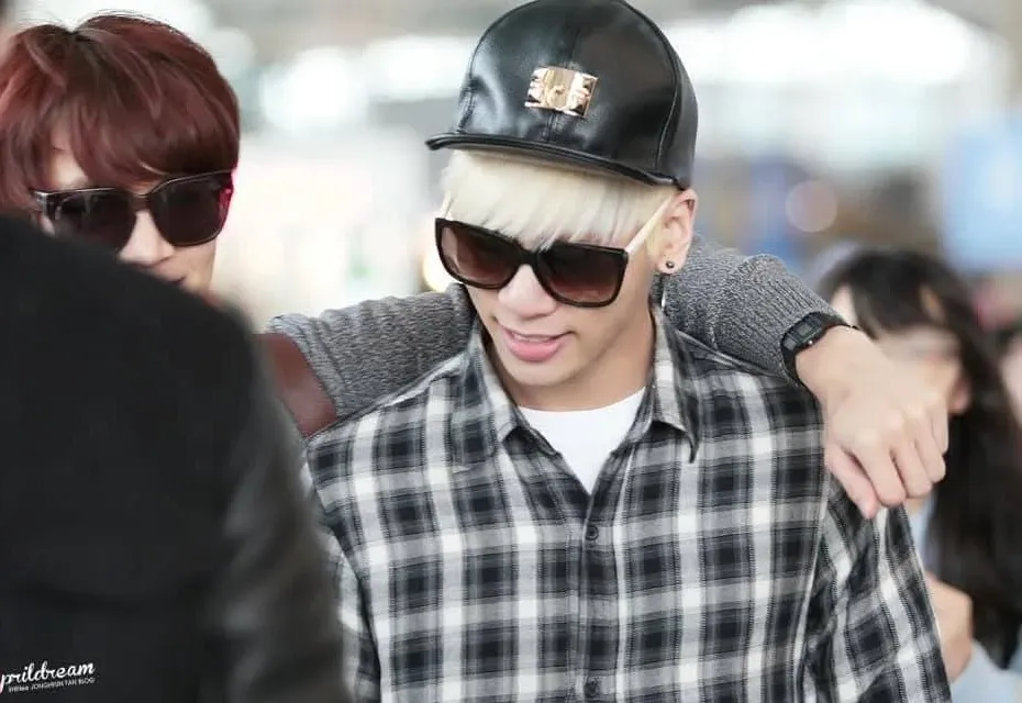 A moment captured by Jonghyun (SHINee)'s fan