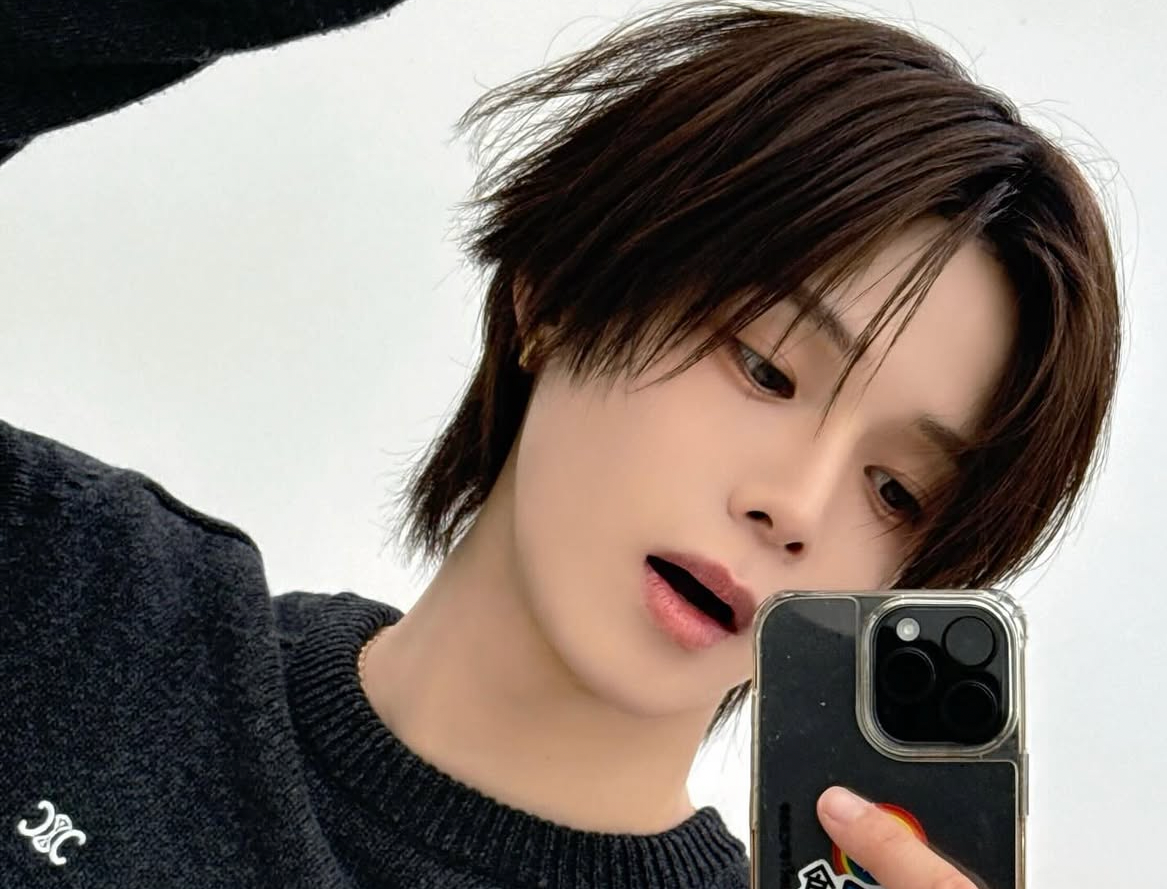 Behind-the-scenes cut of K (&TEAM)