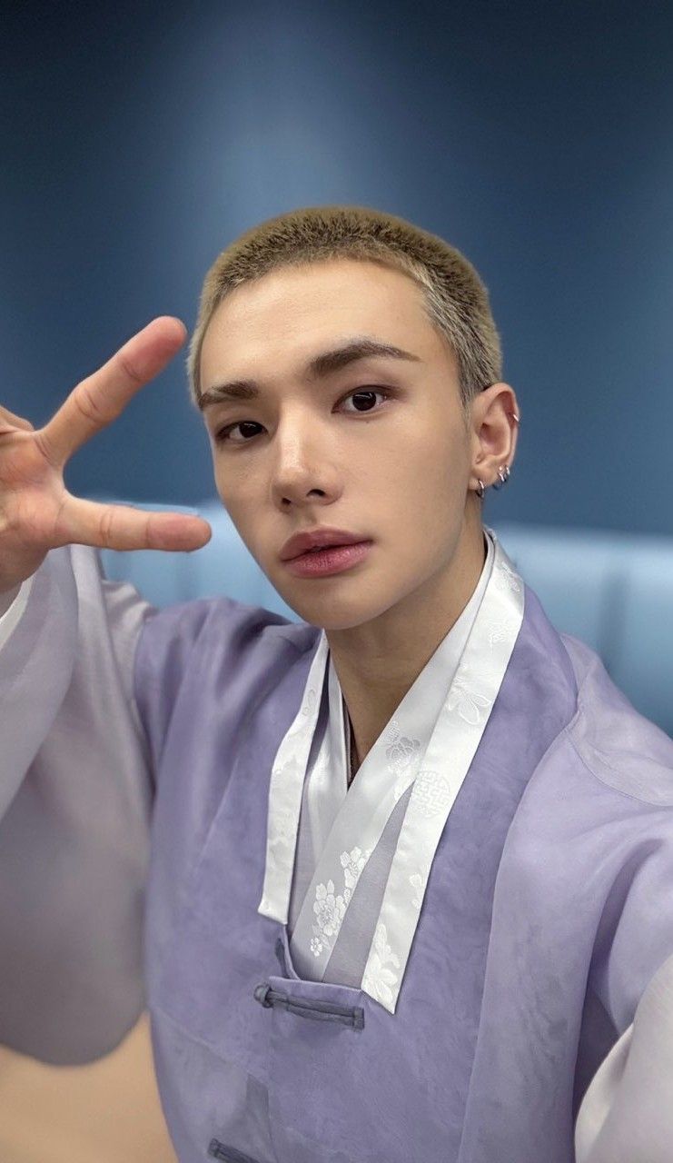 铉辰 (Stray Kids)粉丝最喜爱的经典壁纸