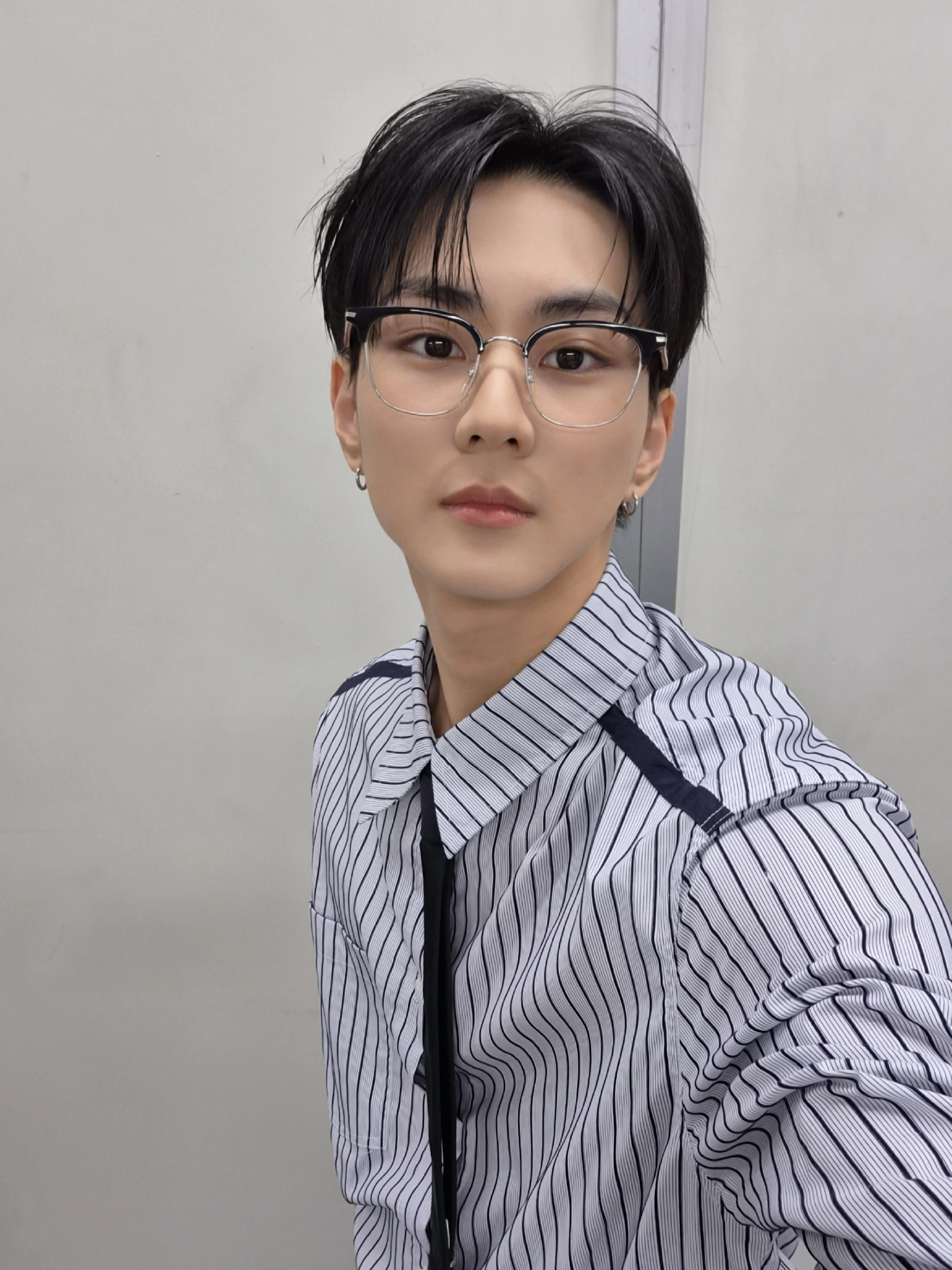 Latest photo of Jungwon (ENHYPEN)