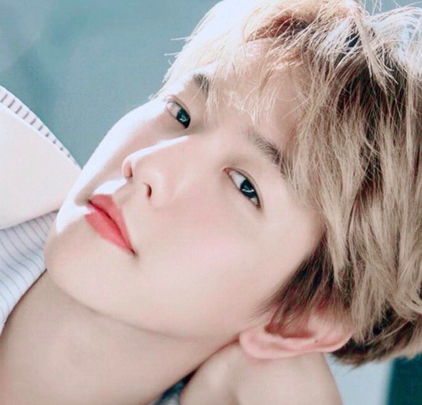 Foto aktivitas terbaru Baekhyun (EXO)