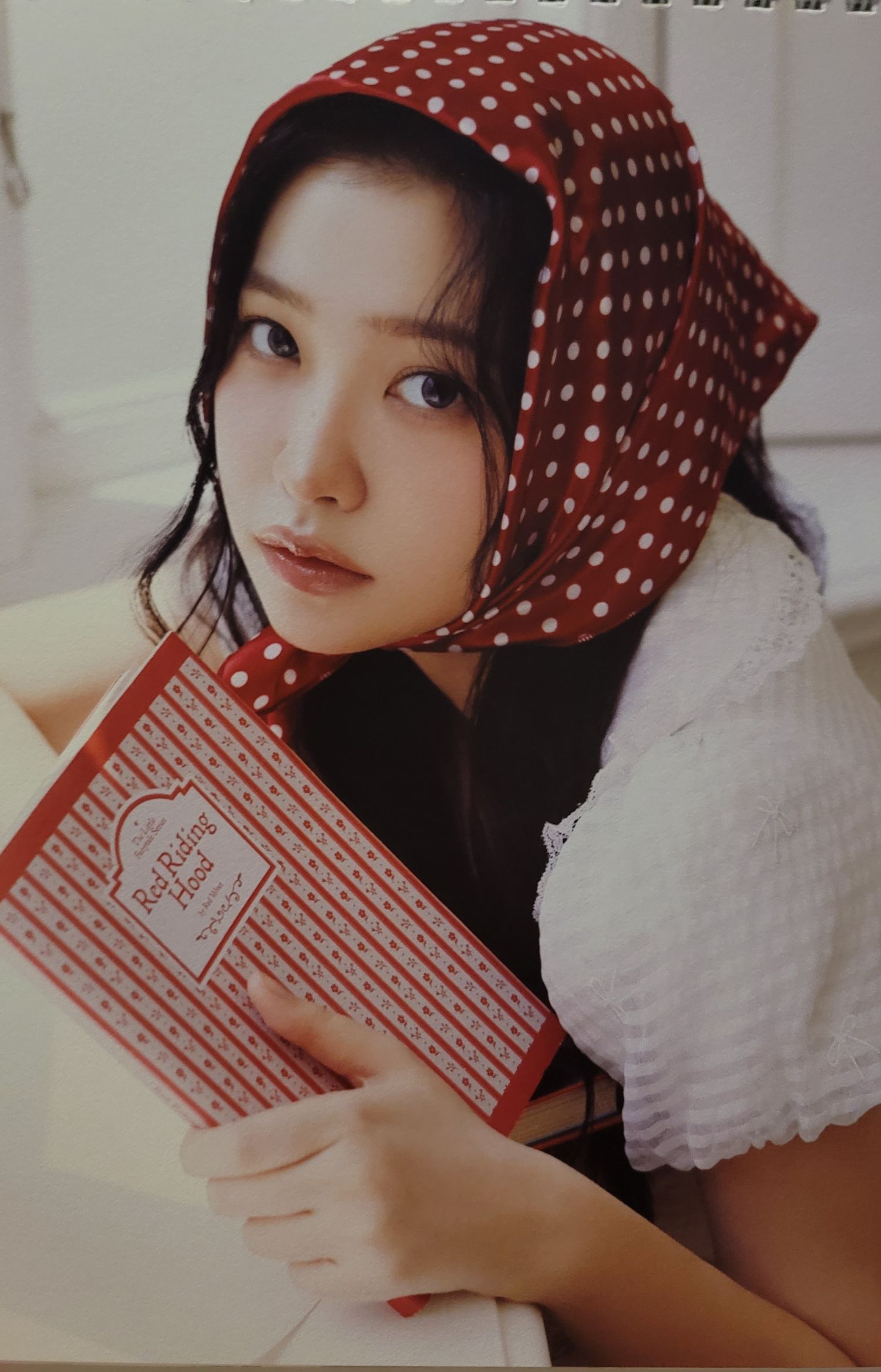 Behind-the-scenes cut of Yeri (Red Velvet)