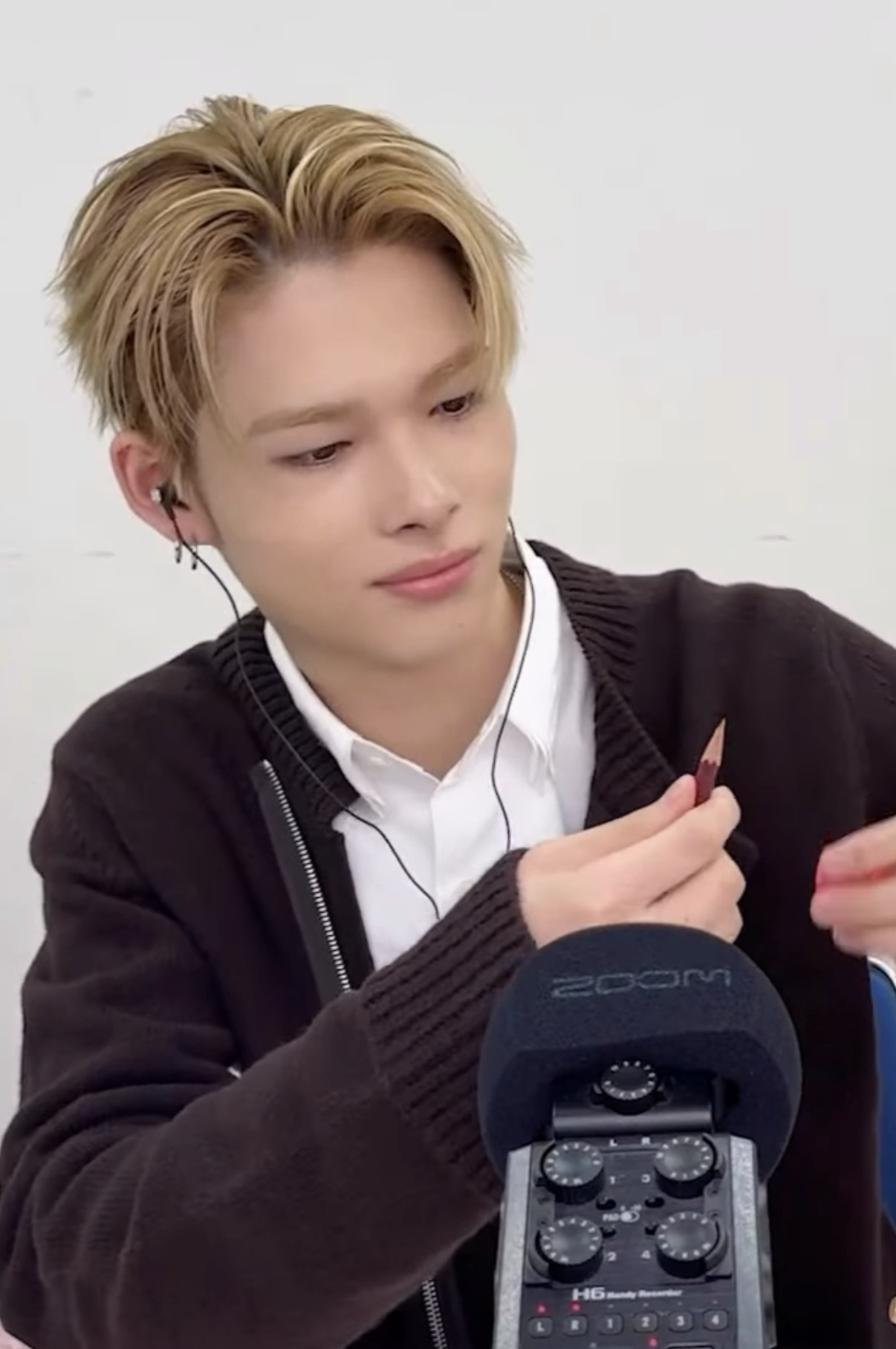 Foto terbaru NI-KI (ENHYPEN)