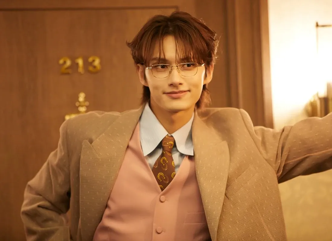 Behind-the-scenes cut of Jun (SEVENTEEN)