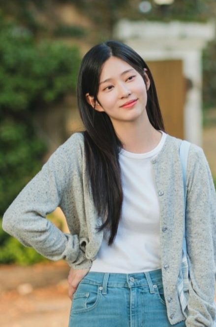 Latest photo of Kim Minju