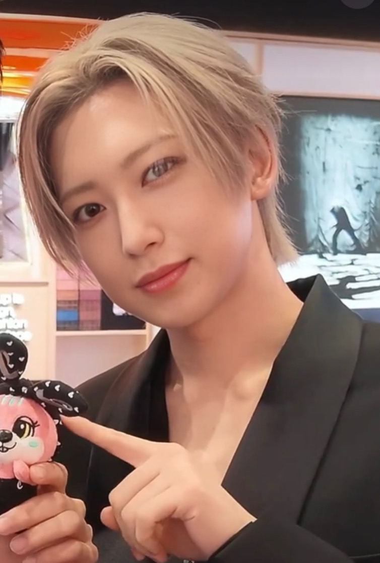 A moment captured by Fuma (&TEAM)'s fan