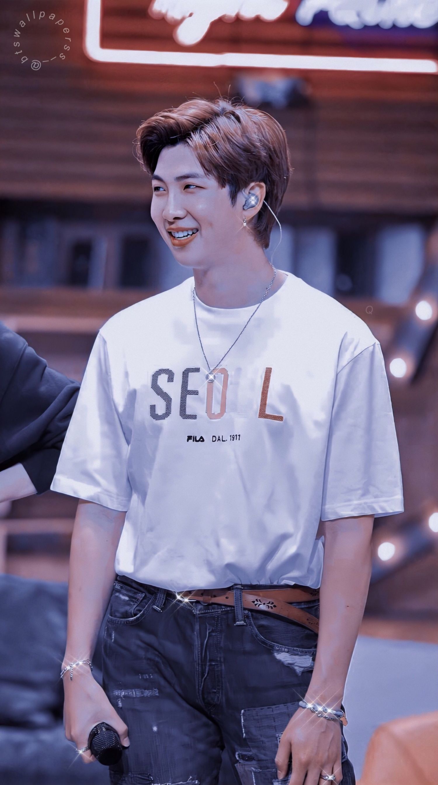 Fandom-recommended wallpaper image of RM (BTS)