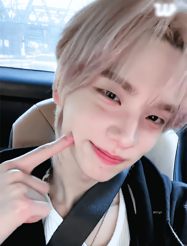 Behind-the-scenes cut of Shinyu (TWS)