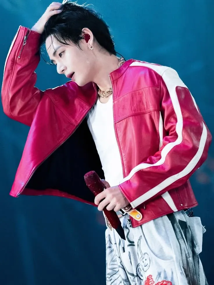 A moment captured by Board's fan