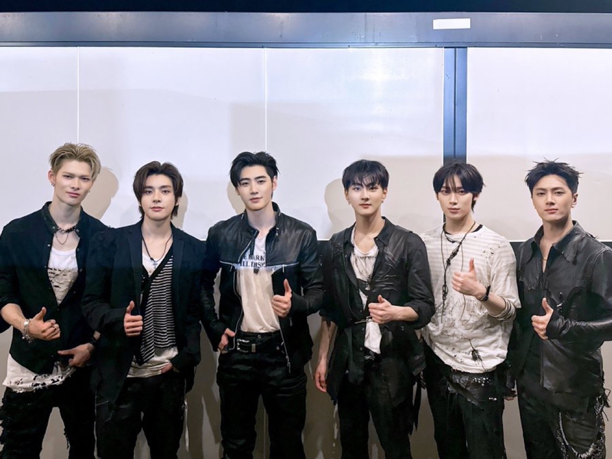 ENHYPEN의 최신 사진