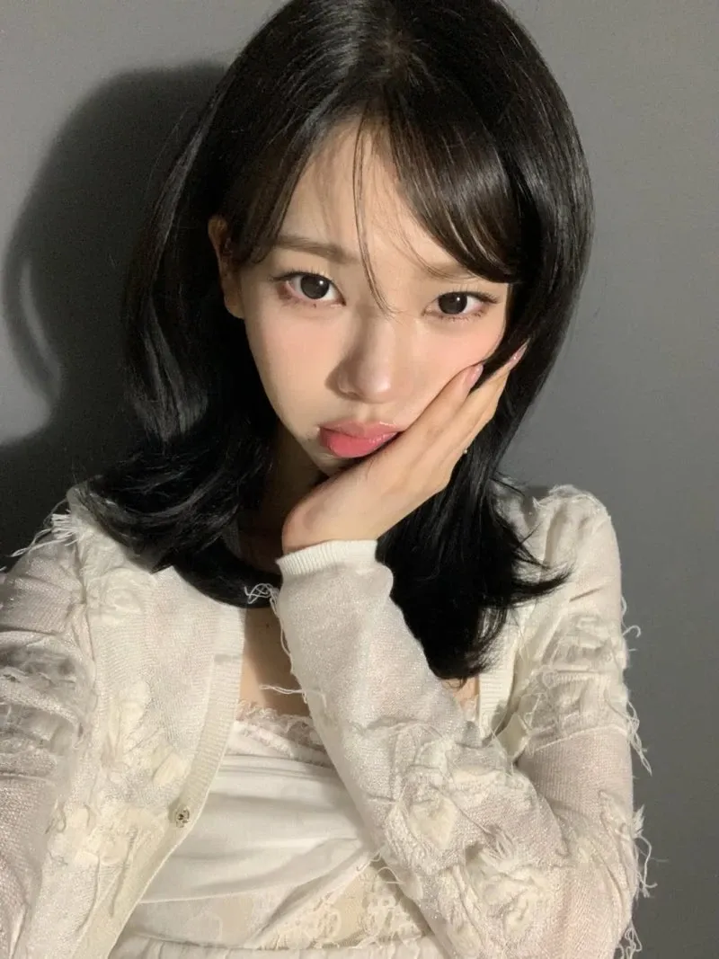 Foto terbaru Karina (aespa)