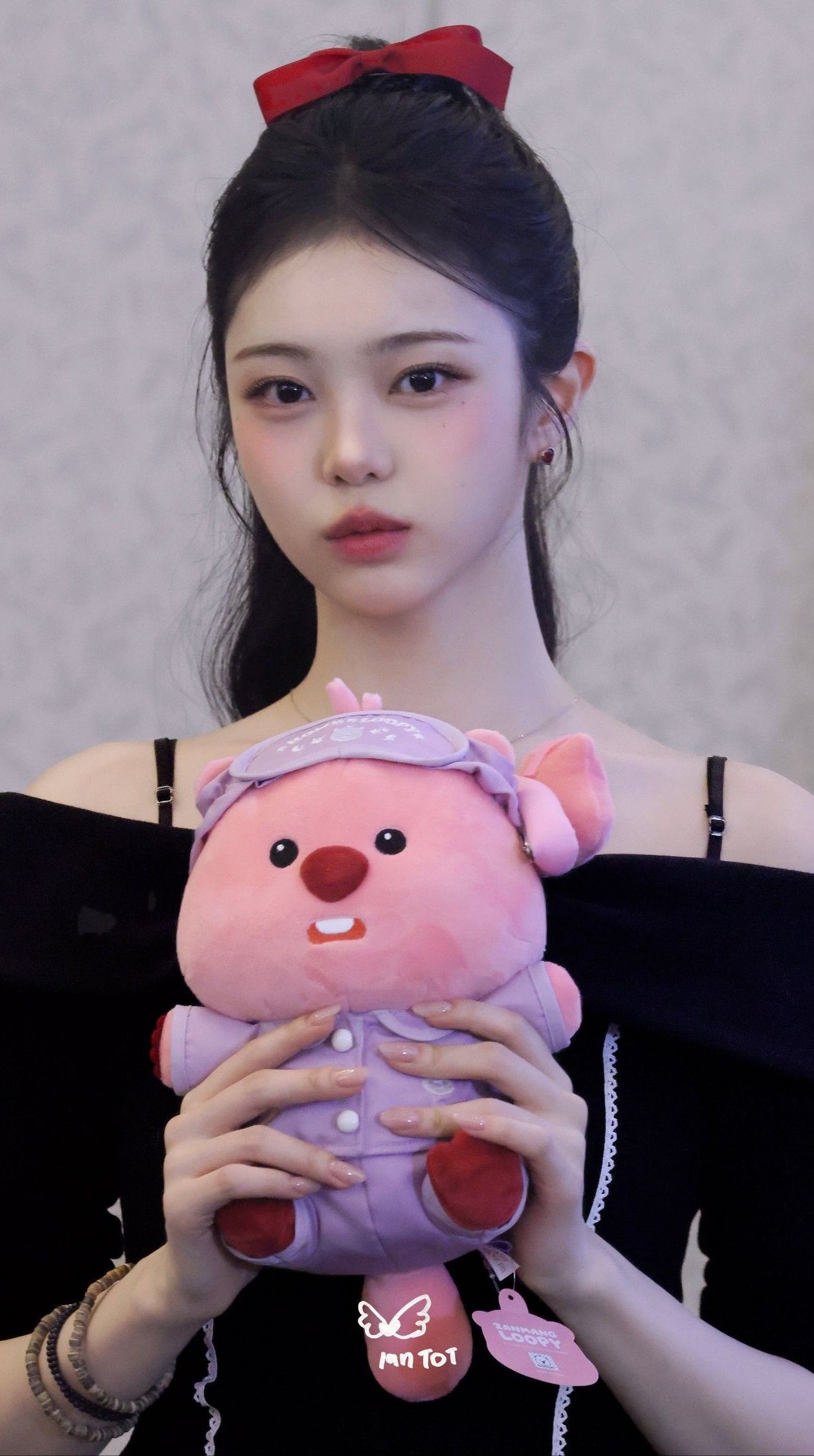 Ian Wallpaper Free Download | High-Quality Idol Photo Collection