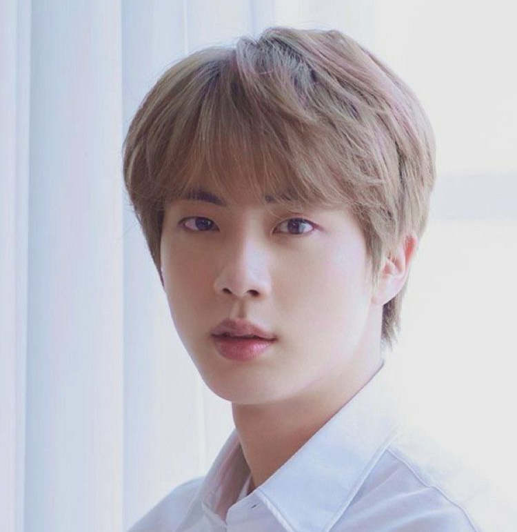 진 (방탄소년단)의 비하인드 컷