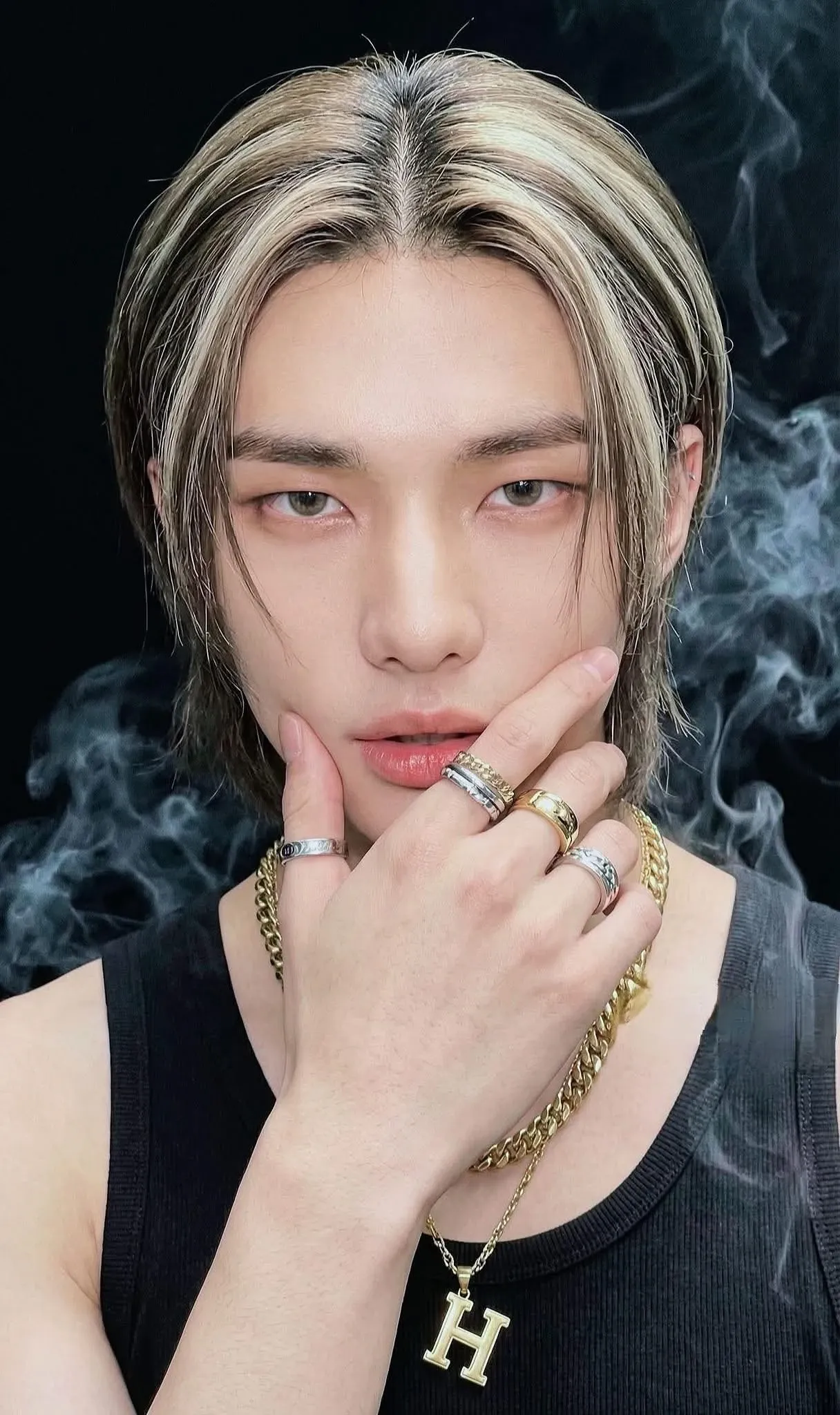 Fandom-recommended wallpaper image of Hyunjin (Stray Kids)