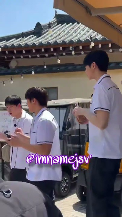 Today's hottest K-pop community feed