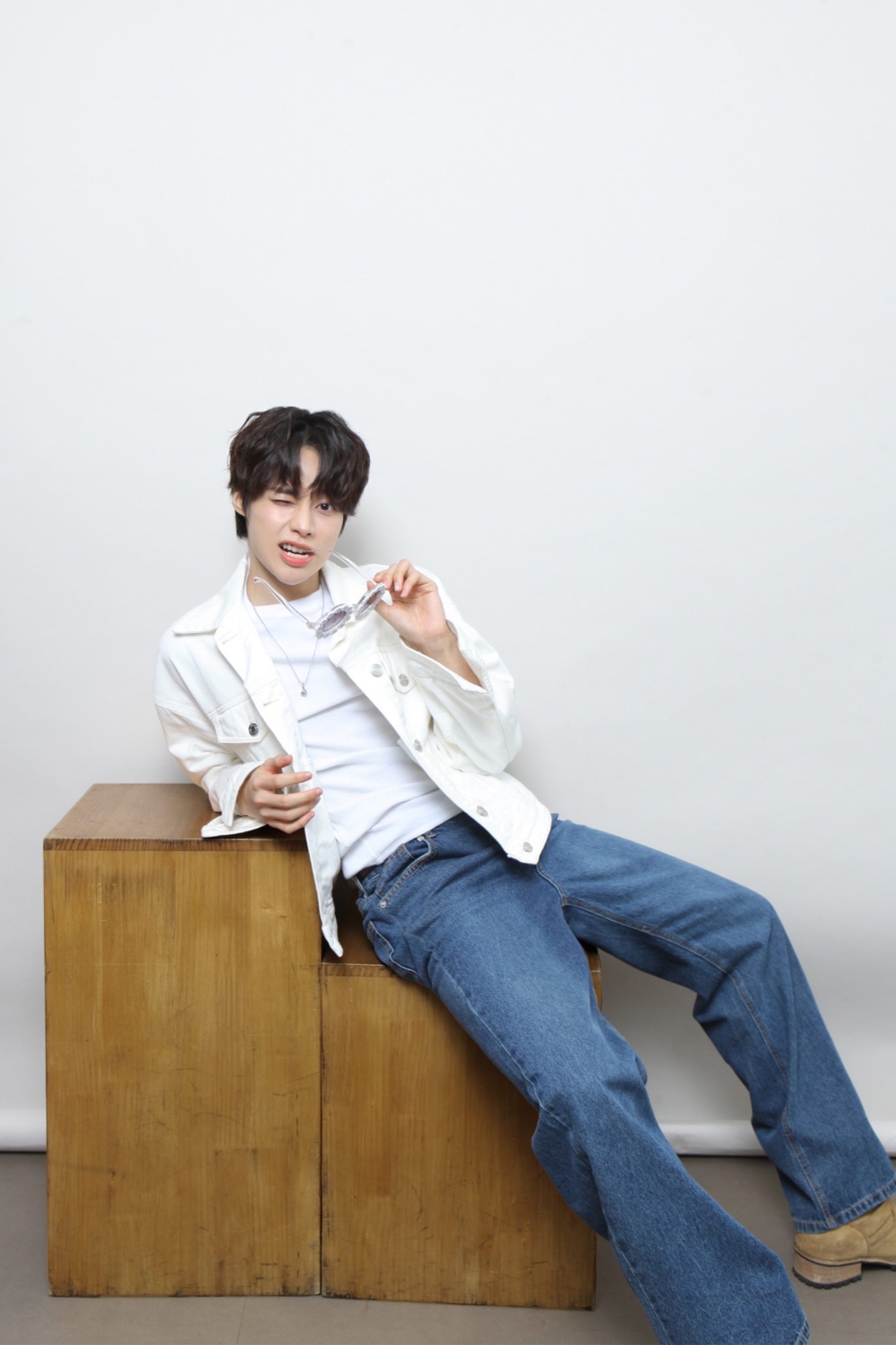 Behind-the-scenes cut of Hanbin (TEMPEST)