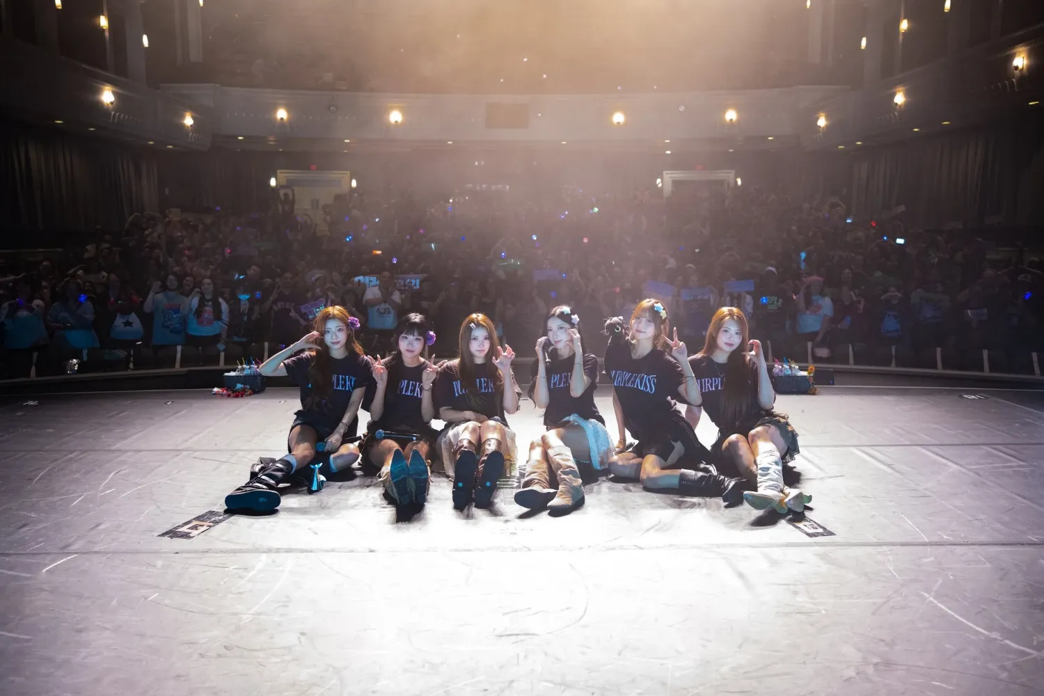 A moment captured by PURPLE K!SS's fan
