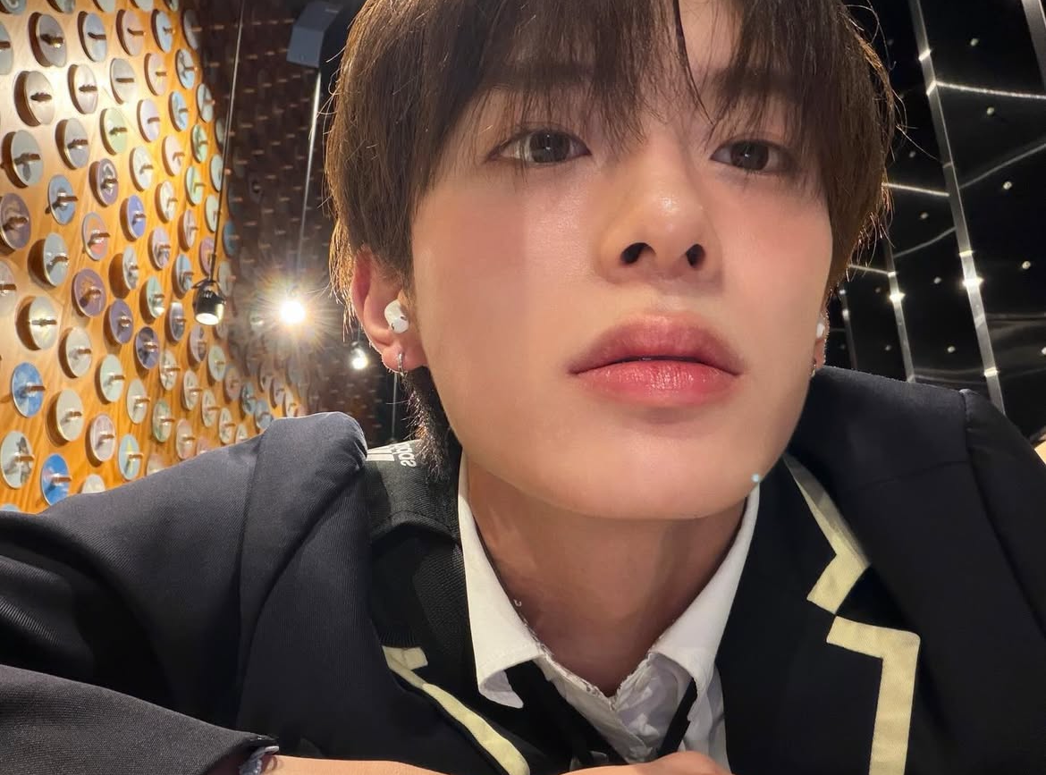 Recent activity shot of Kangmin (VERIVERY)