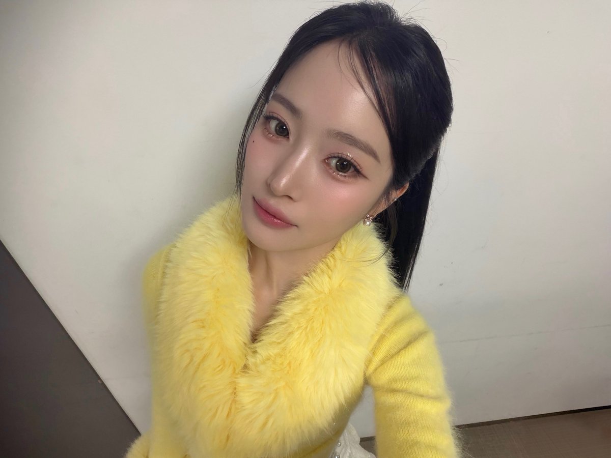 A moment captured by H1-KEY's fan