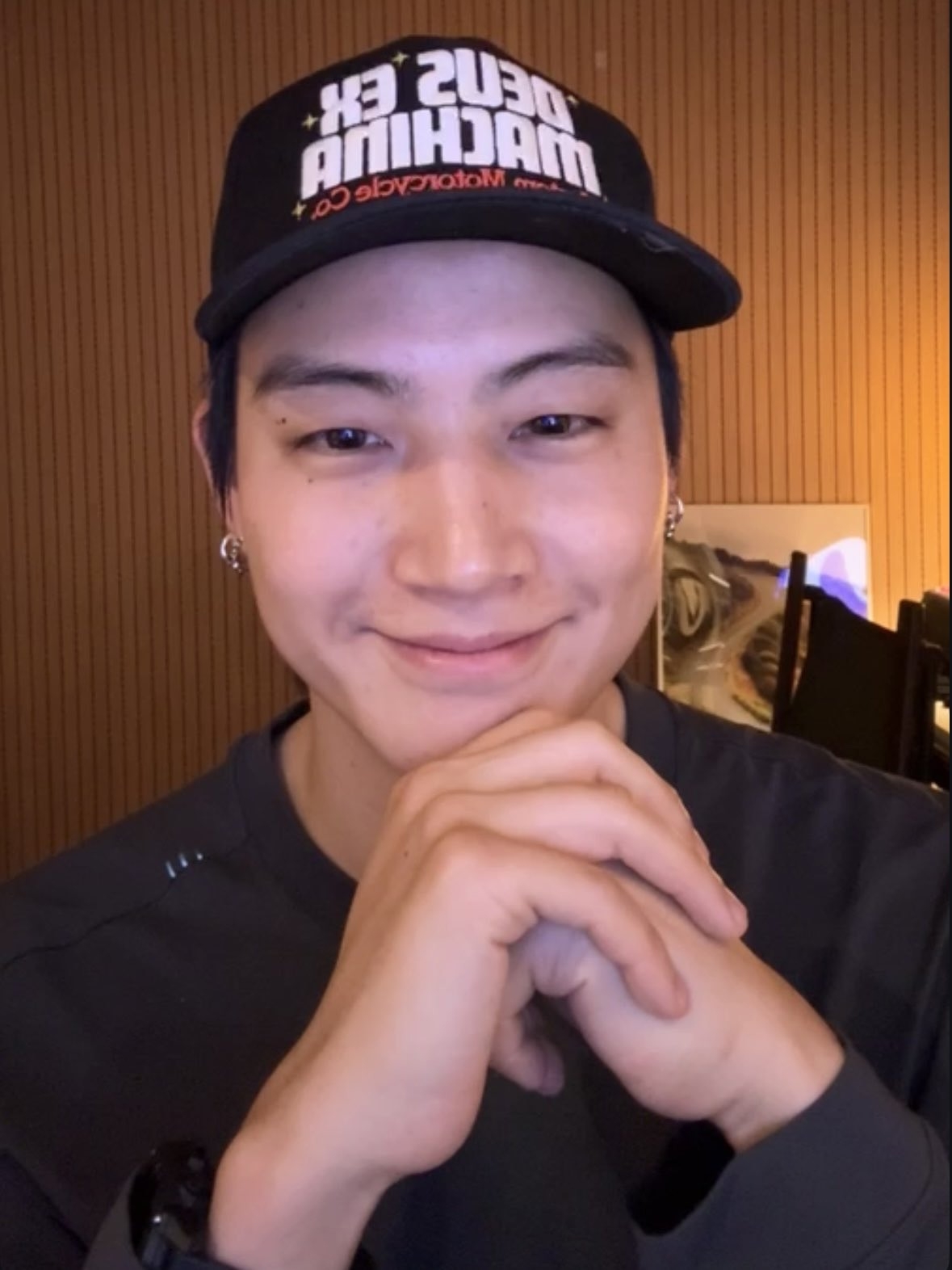 Behind-the-scenes cut of JAY B (GOT7)