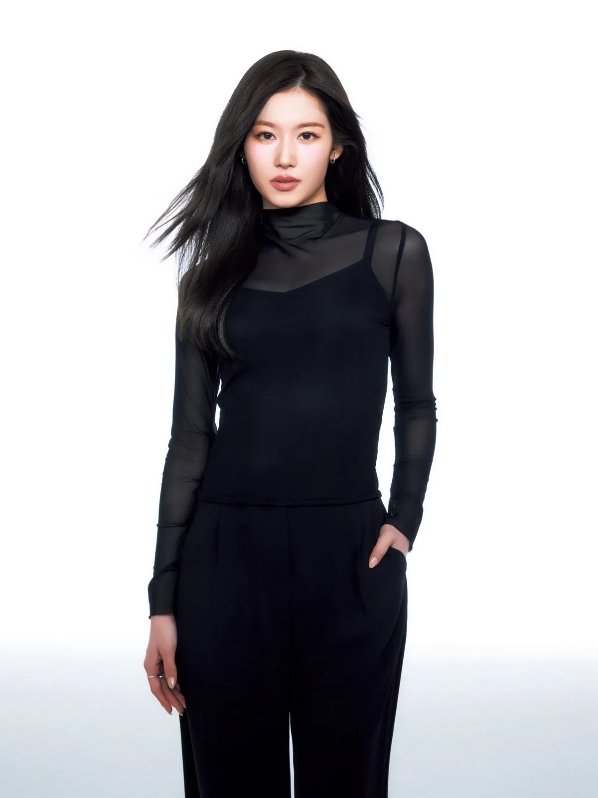 Foto terbaru Sana (TWICE)