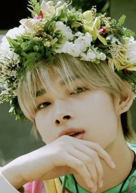 Foto aktivitas terbaru NI-KI (ENHYPEN)