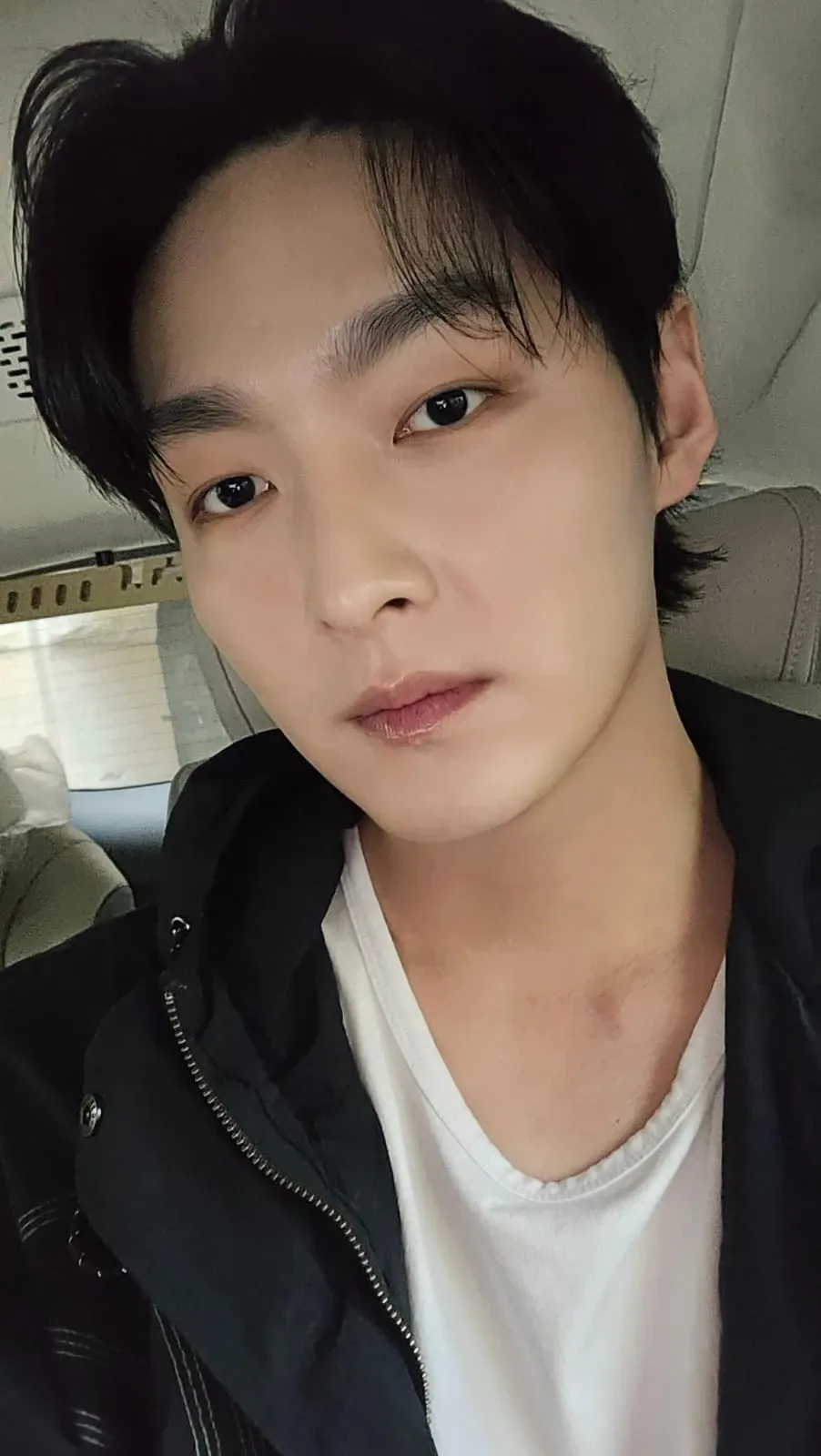 Today's most popular wallpaper in the Zuho (SF9) community