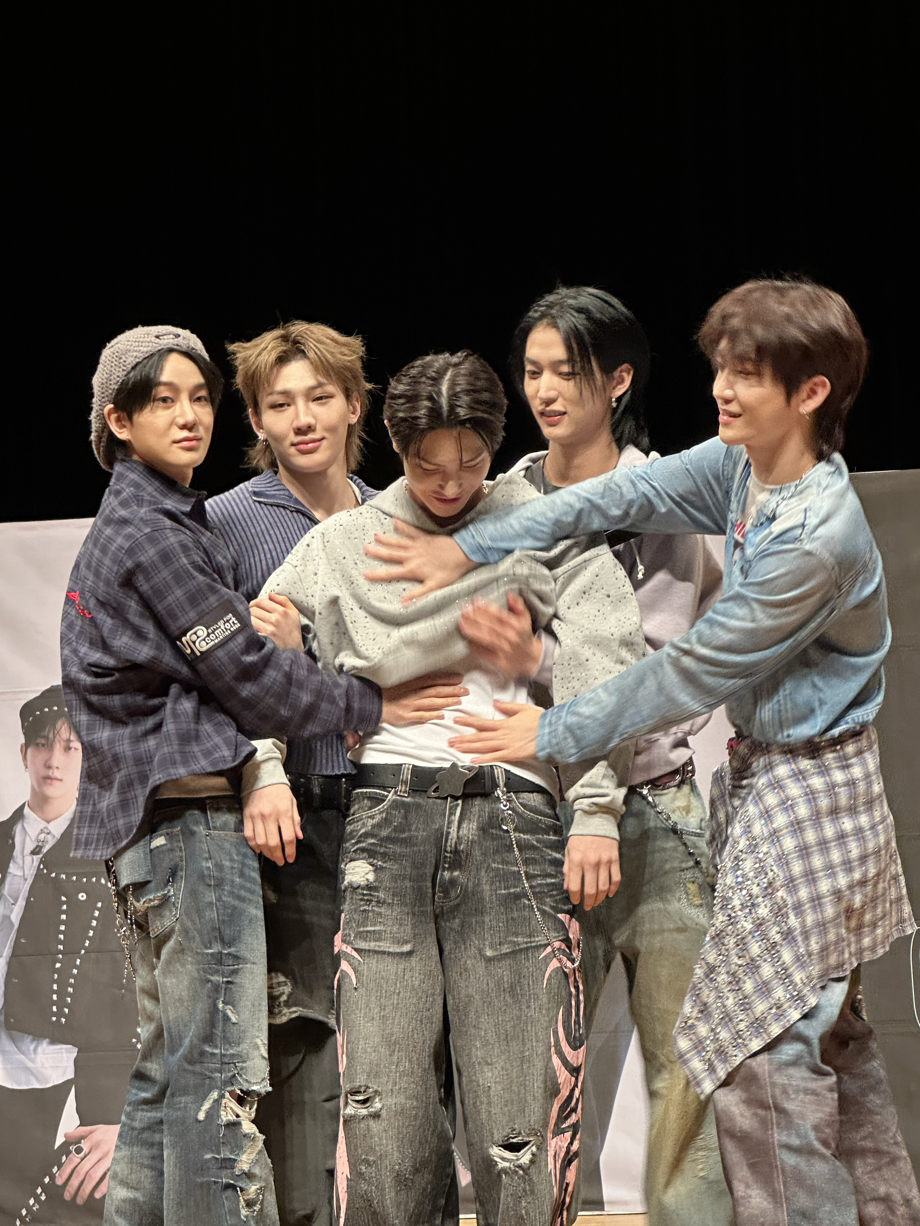 TNX 최근 활동샷