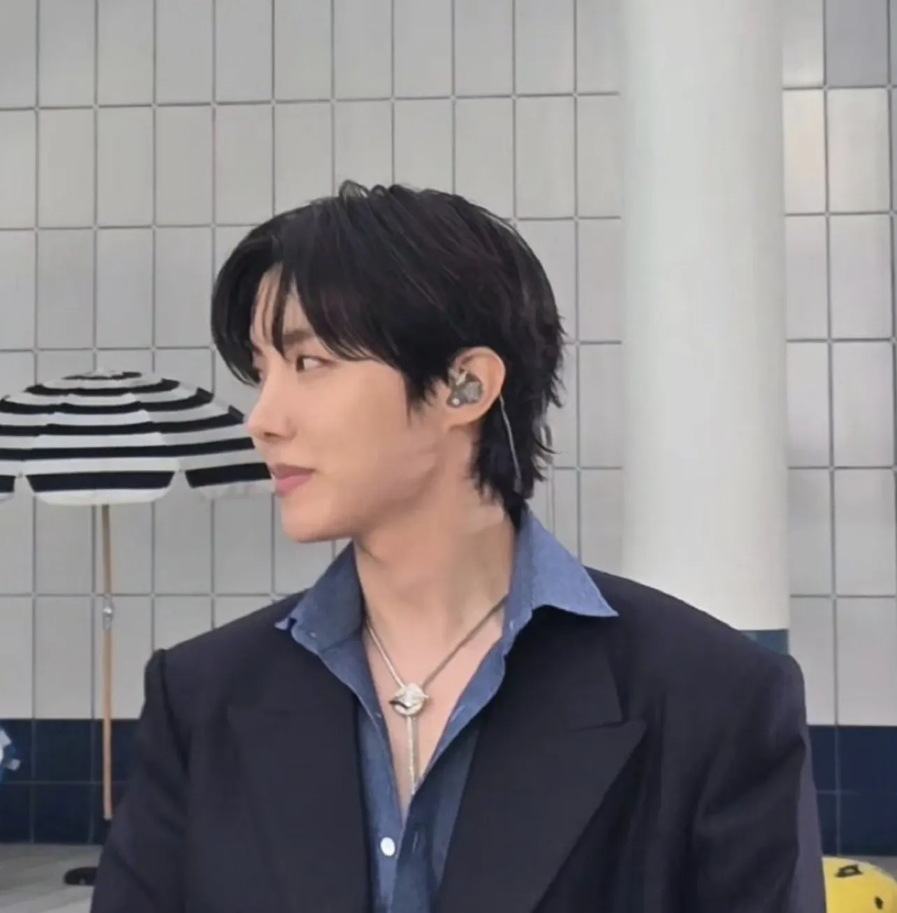 J-hope (防彈少年團)的幕後花絮