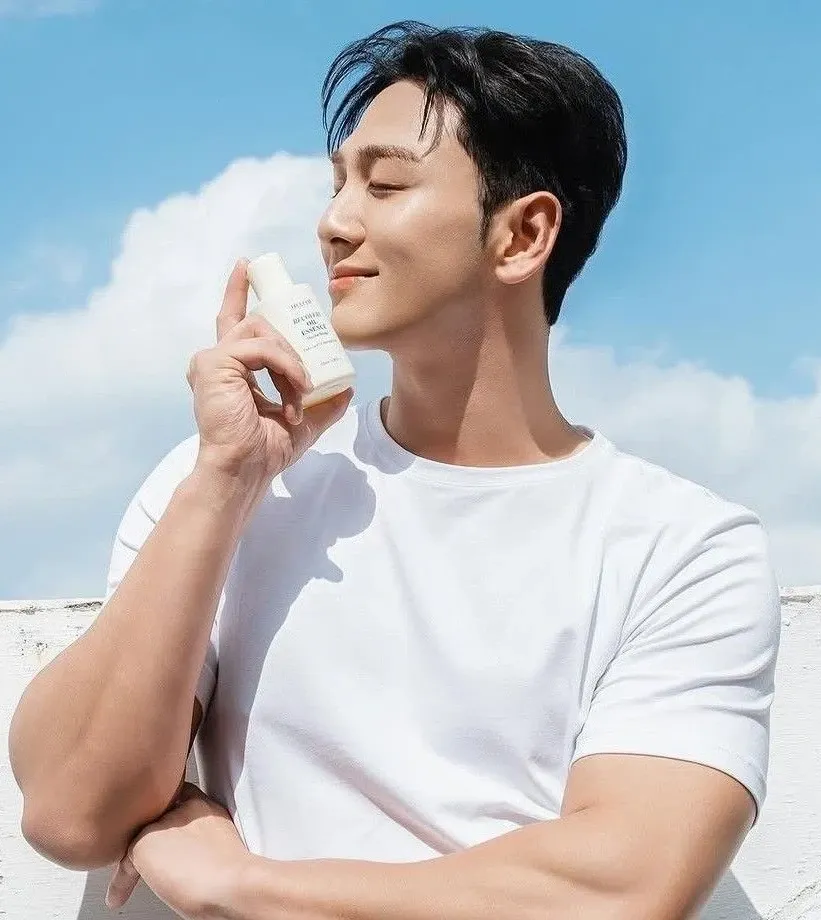 Behind-the-scenes cut of Baekho