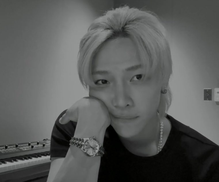 A moment captured by Nicholas (&TEAM)'s fan