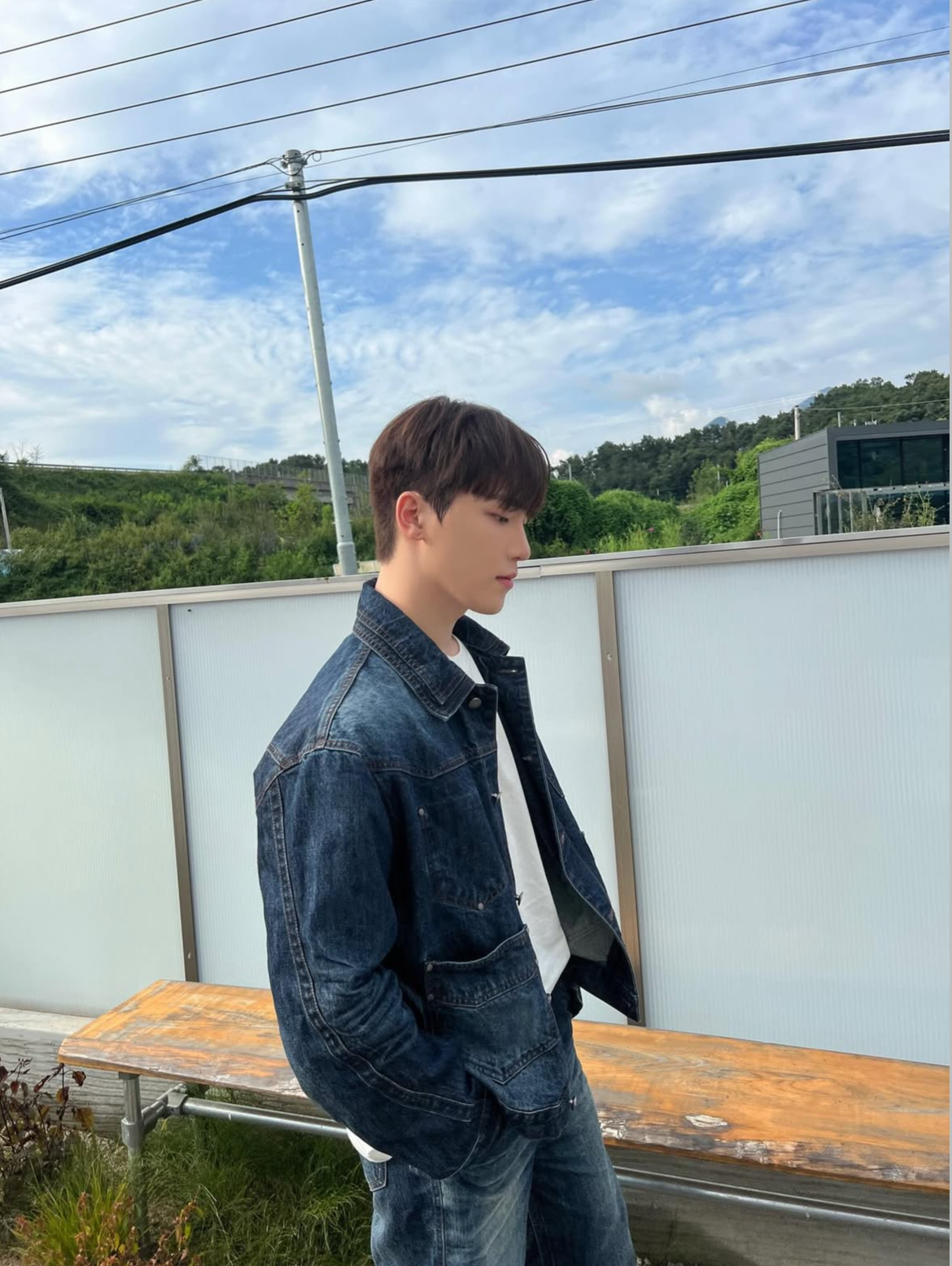 A moment captured by Dino (SEVENTEEN)'s fan