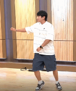 Recent activity shot of Hwang Chiyeol