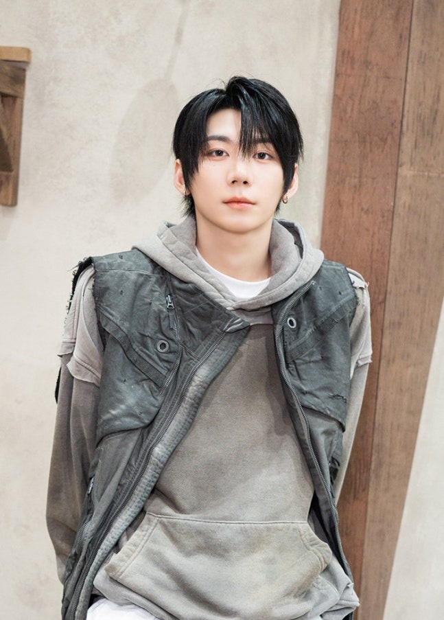 Latest photo of Park Han (AHOF)