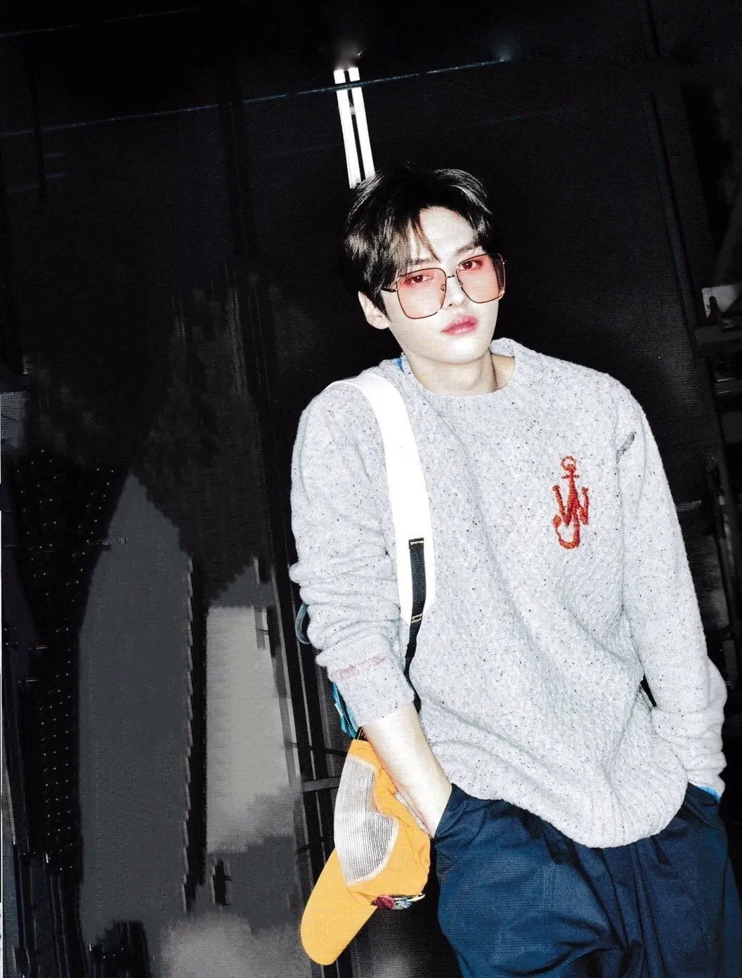 Potret di balik layar Lee Know (Stray Kids)