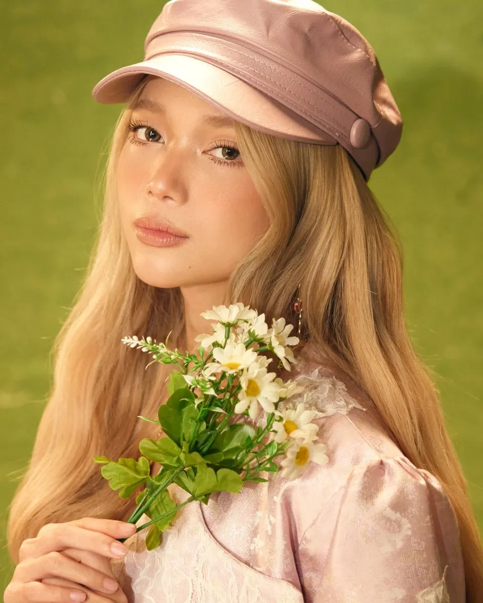 Behind-the-scenes cut of Gwen (BINI)