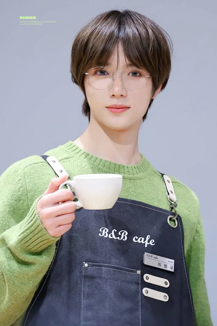 杋圭 (TOMORROW X TOGETHER)的最新活動照片