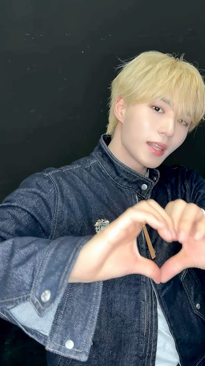 Behind-the-scenes cut of Kim Junseo (ALPHA DRIVE ONE)