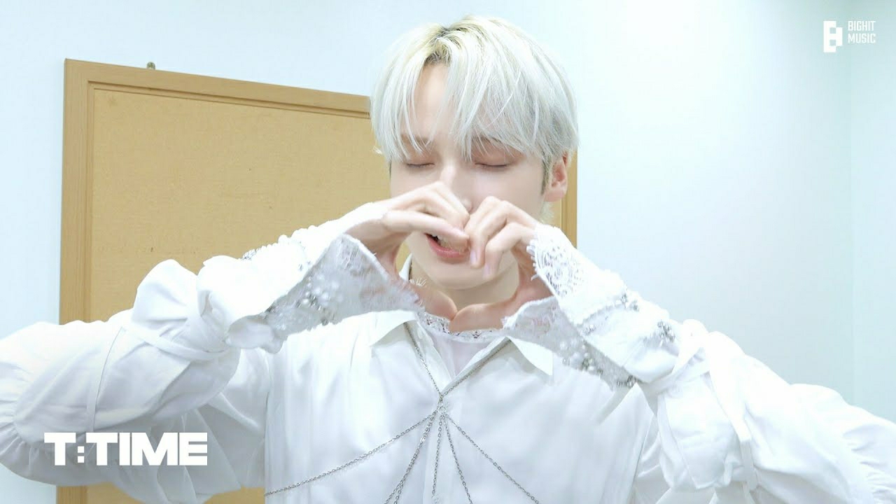 A moment captured by TOMORROW X TOGETHER's fan