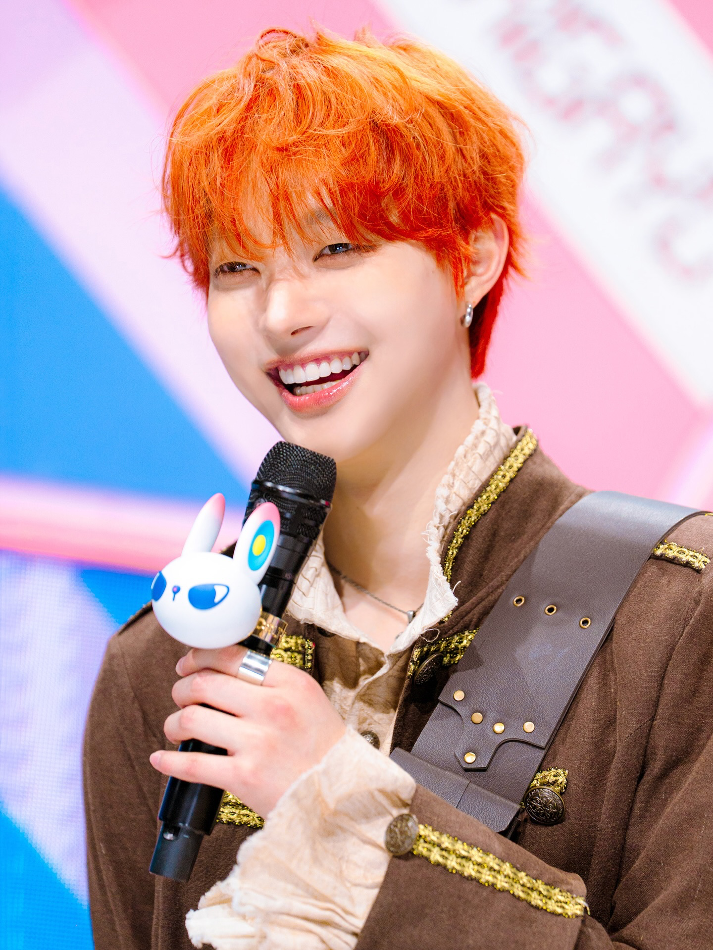 Latest photo of EJ (&TEAM)