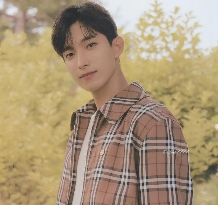 Behind-the-scenes cut of DK (SEVENTEEN)