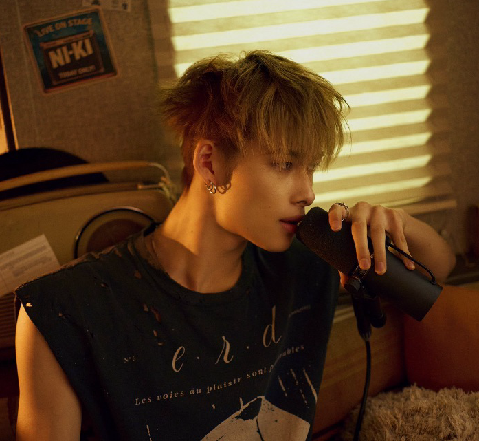 Foto terbaru NI-KI (ENHYPEN)