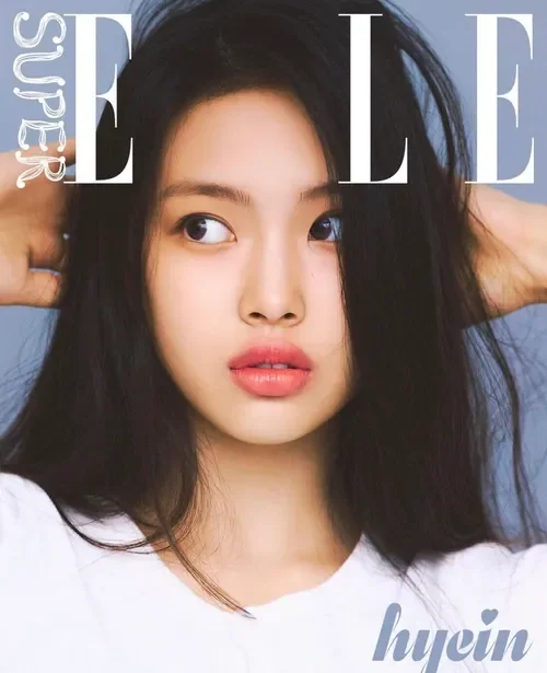 Behind-the-scenes cut of Hyein (NewJeans)