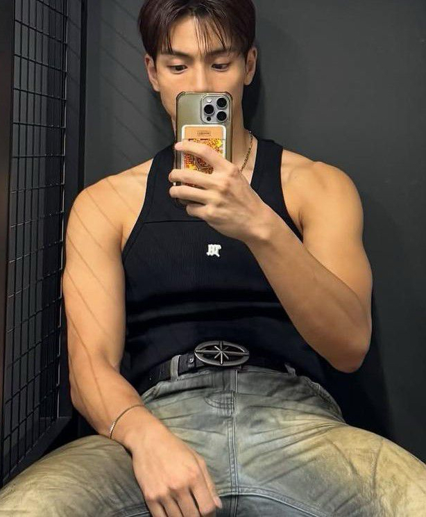 Shownu (MONSTA X)的最新照片