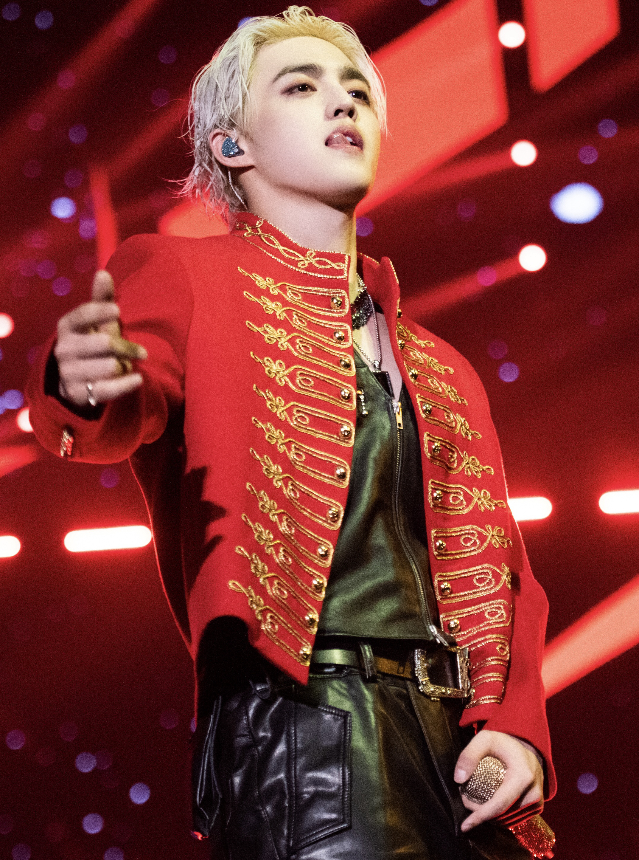 Recent activity shot of S.Coups (SEVENTEEN)