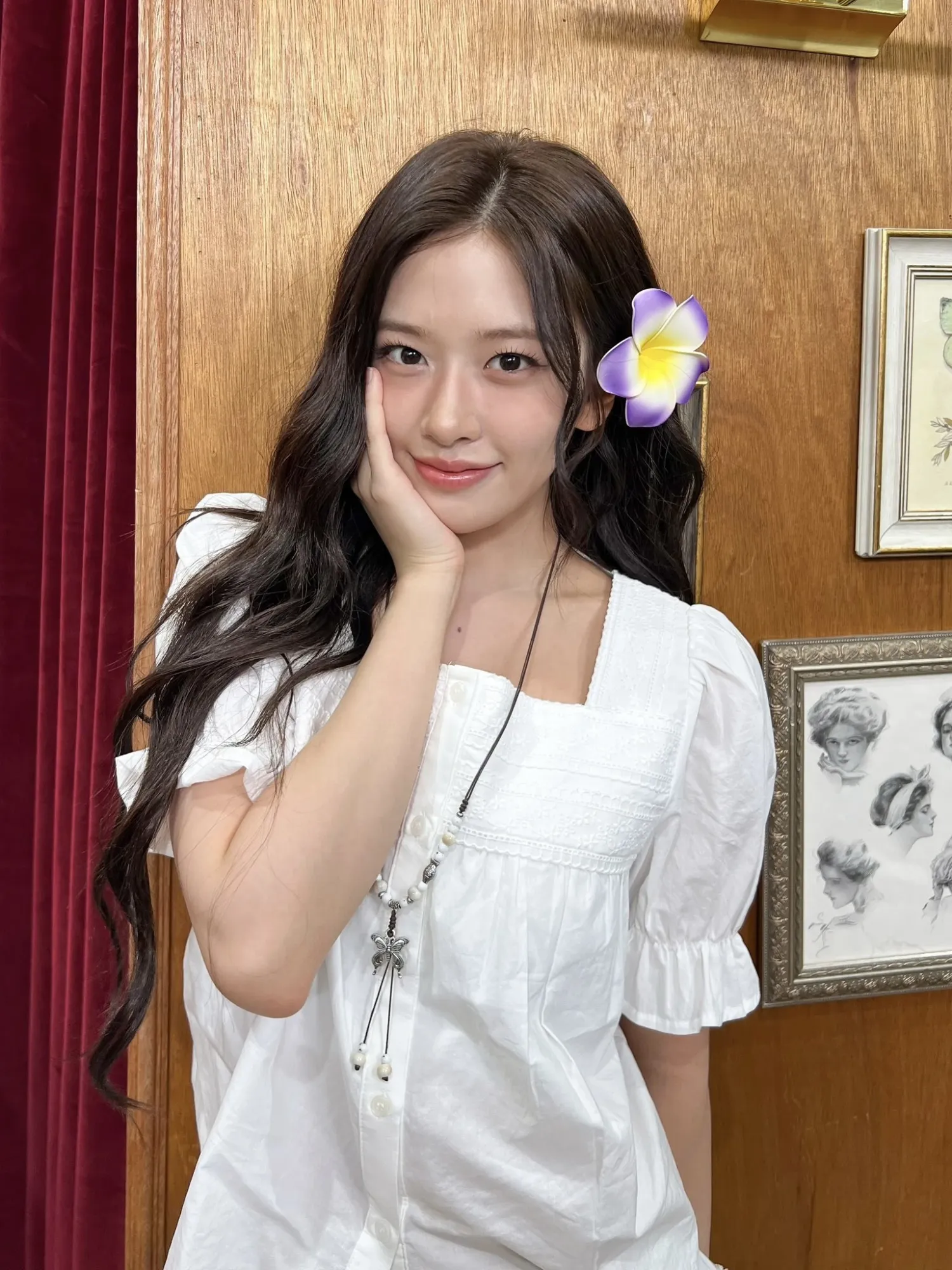 안유진 (IVE)의 비하인드 컷